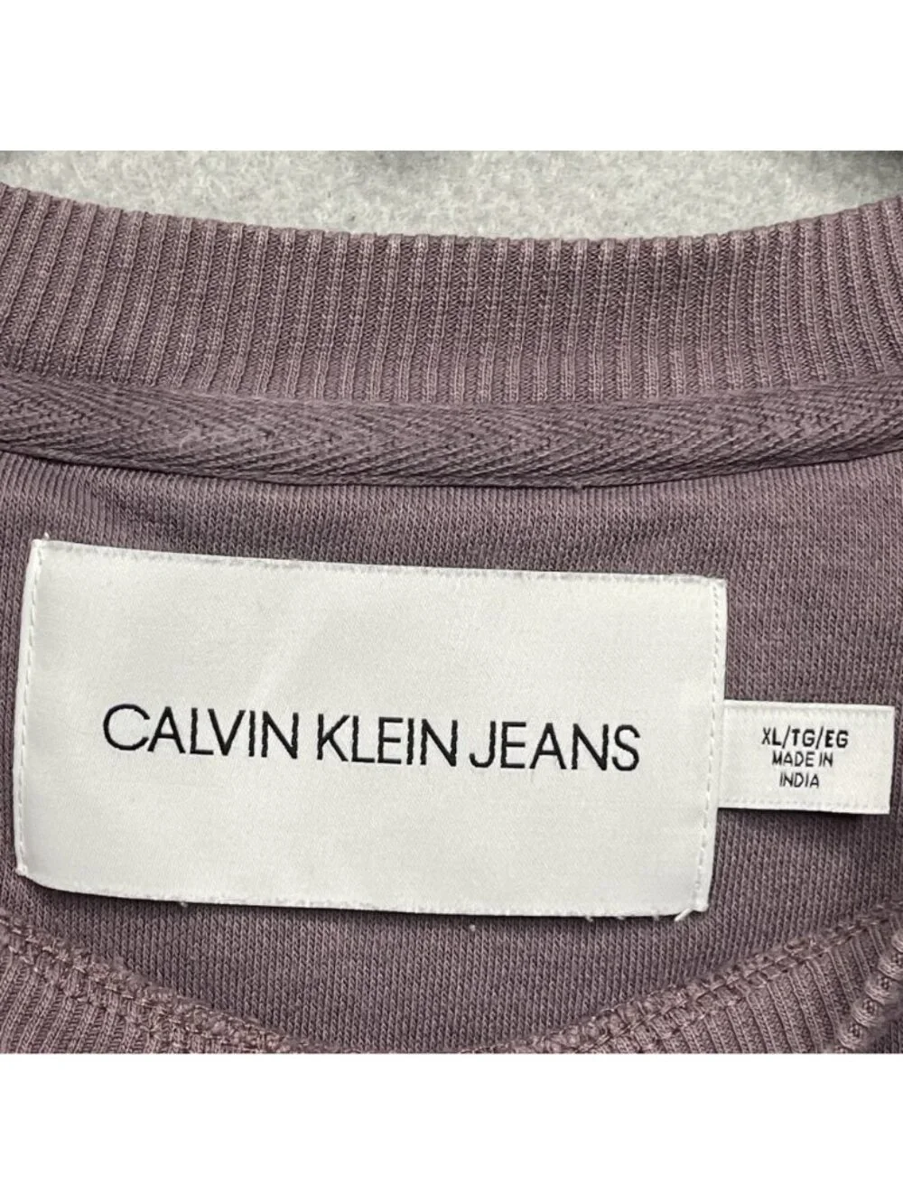 Calvin Klein Jeans Logo Sweatshirt Purple XL Cotton Blend Crewneck - Picture 3 of 7